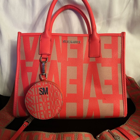 Steve Madden Handbags - Steve Madden Coral and Beige Satchel